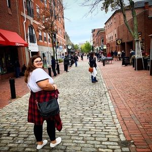 Meet your Posher, Lisa